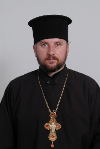 Священик Андрій Хромяк
