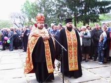 Під час панахиди в Іваничах. Світлина Тетяни Мельничук