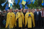 Локачинське духовенство відправляє панахиду. Світлина з сайта Volynnews.com