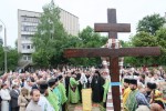 Патріарх Філарет освячує хрест і місце під будівництво храму Великомучениці Катерини в Луцьку (вул. Ветеранів, 1а, біля міської лікарні). Світлина Леоніда Максимова