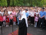 Патріарх Філарет промовляє до мешканів с. Липини Луцького районного деканату. Світлина інформаційної служби єпархії