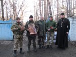 22 грудня 2014 р. Духовенство Володимирського районного деканату у зоні АТО. Світлина з архіву протоієрея Миколи Гінайла