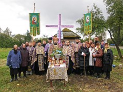 Заснування храму в Нових Кошарах. Світлина з архіву священика Матвія Олійника