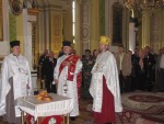 У луцькому кафедральному соборі Святої Трійці відправляють панахиду по жертвах Чорнобильської катастрофи